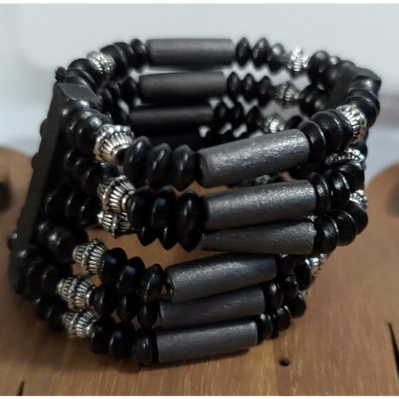 BUNDLE ONLY Nwot Black Silvertone Grey 6 Row Beads Beaded Bracelet Stretch - Picture 1 of 3